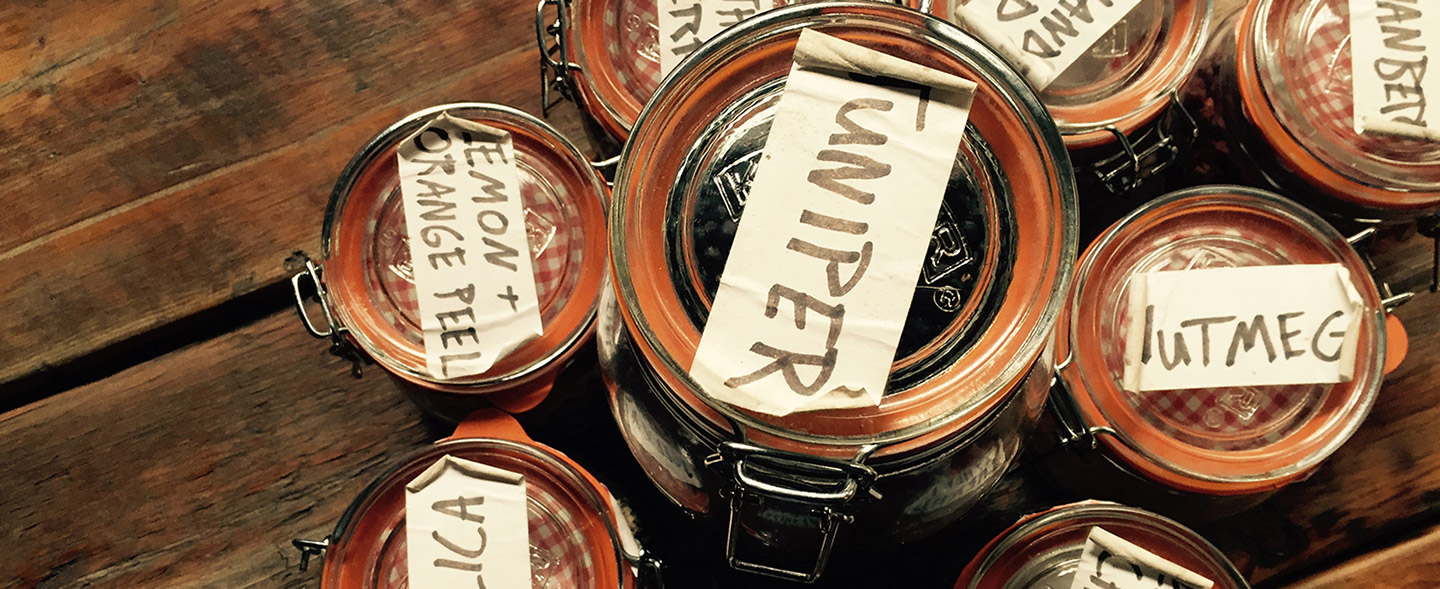 spices-in-jars-1440